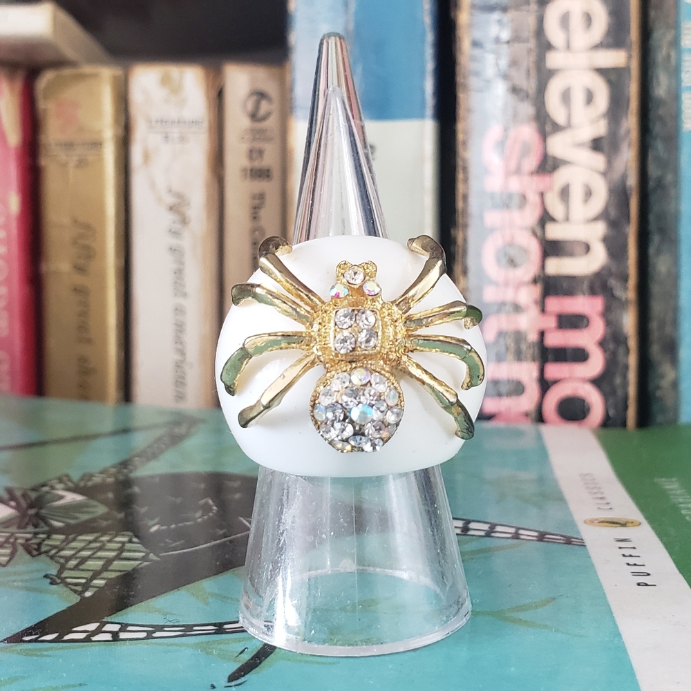 Sparkly Spider Ring